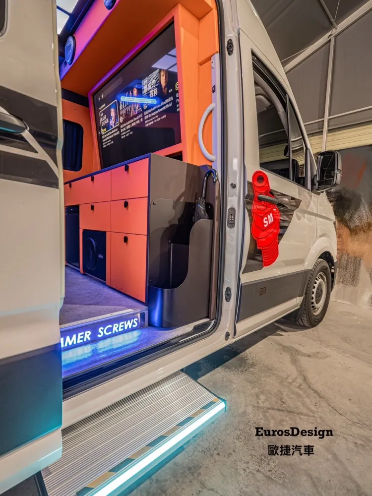 豪華保母車｜機場接送・商務客車應用