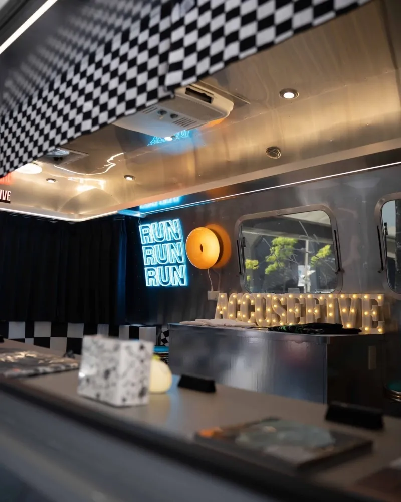 音樂主題活動拖車車廂