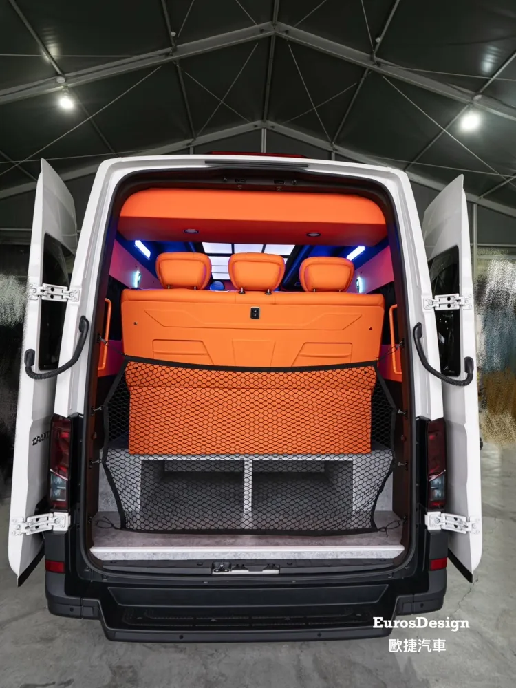 豪華保母車｜機場接送・商務客車應用