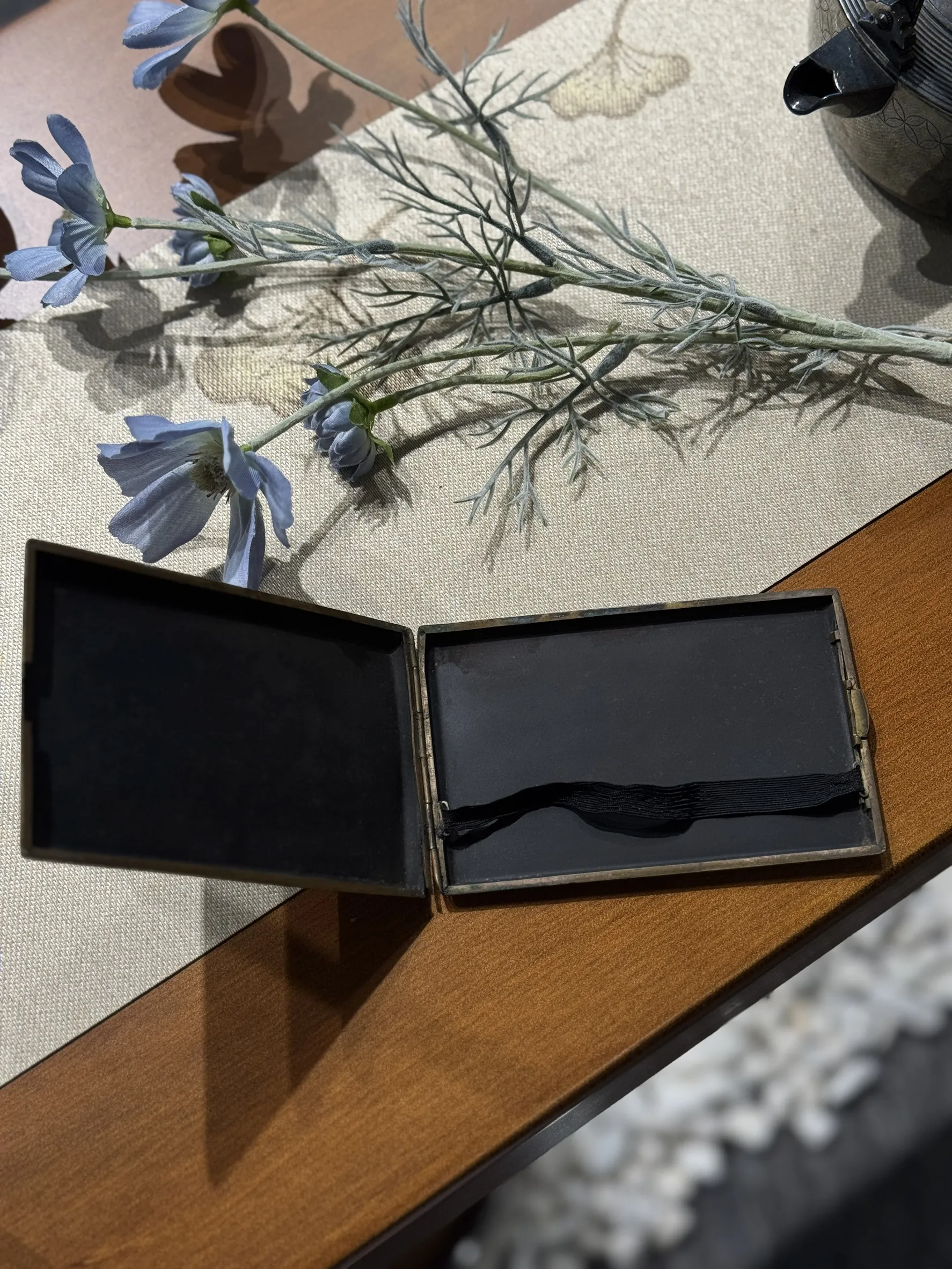 明治時期 嵌純金銀鐵煙盒