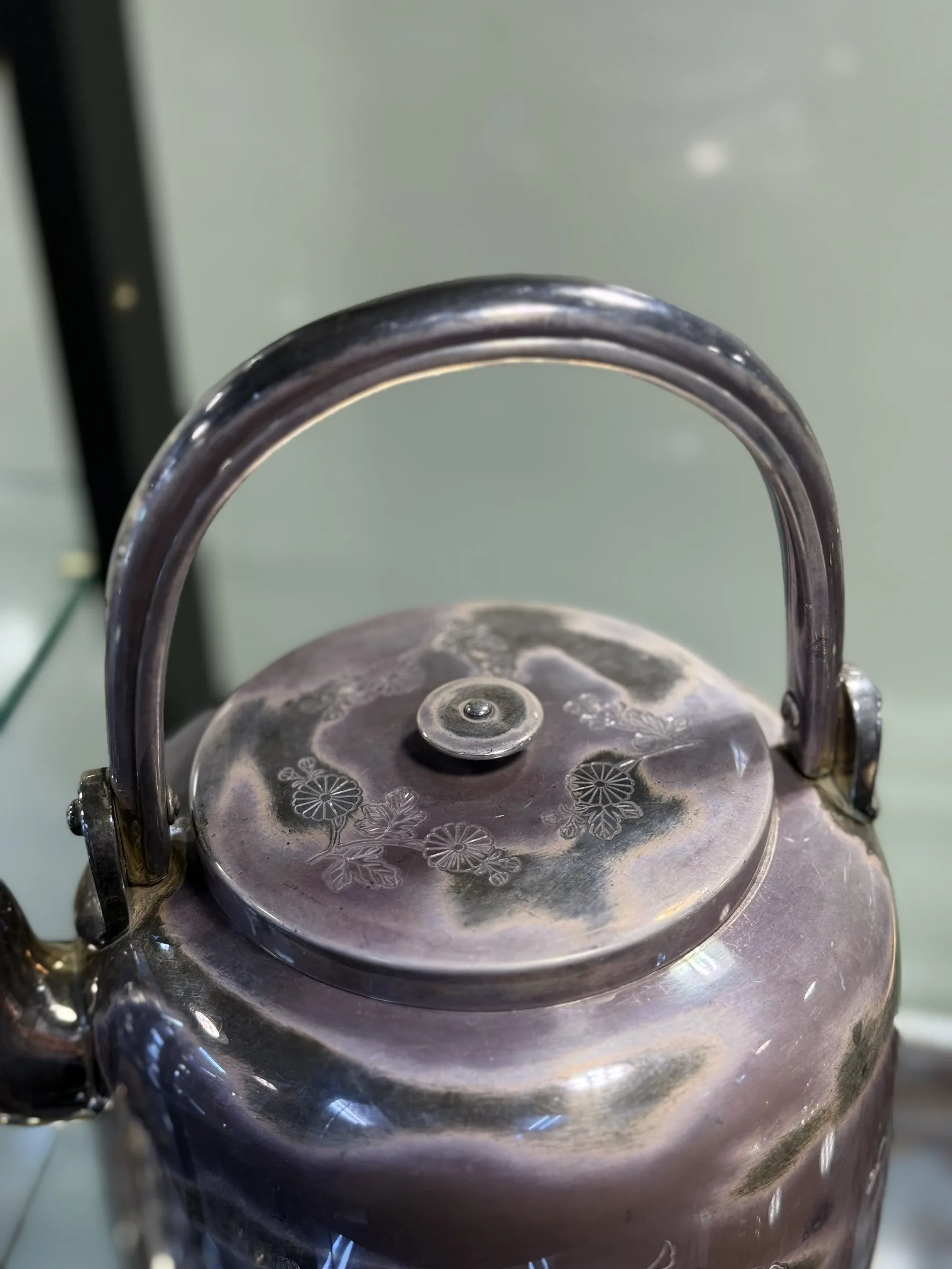 興兵衛造 燻紫十六瓣橘 純銀湯沸