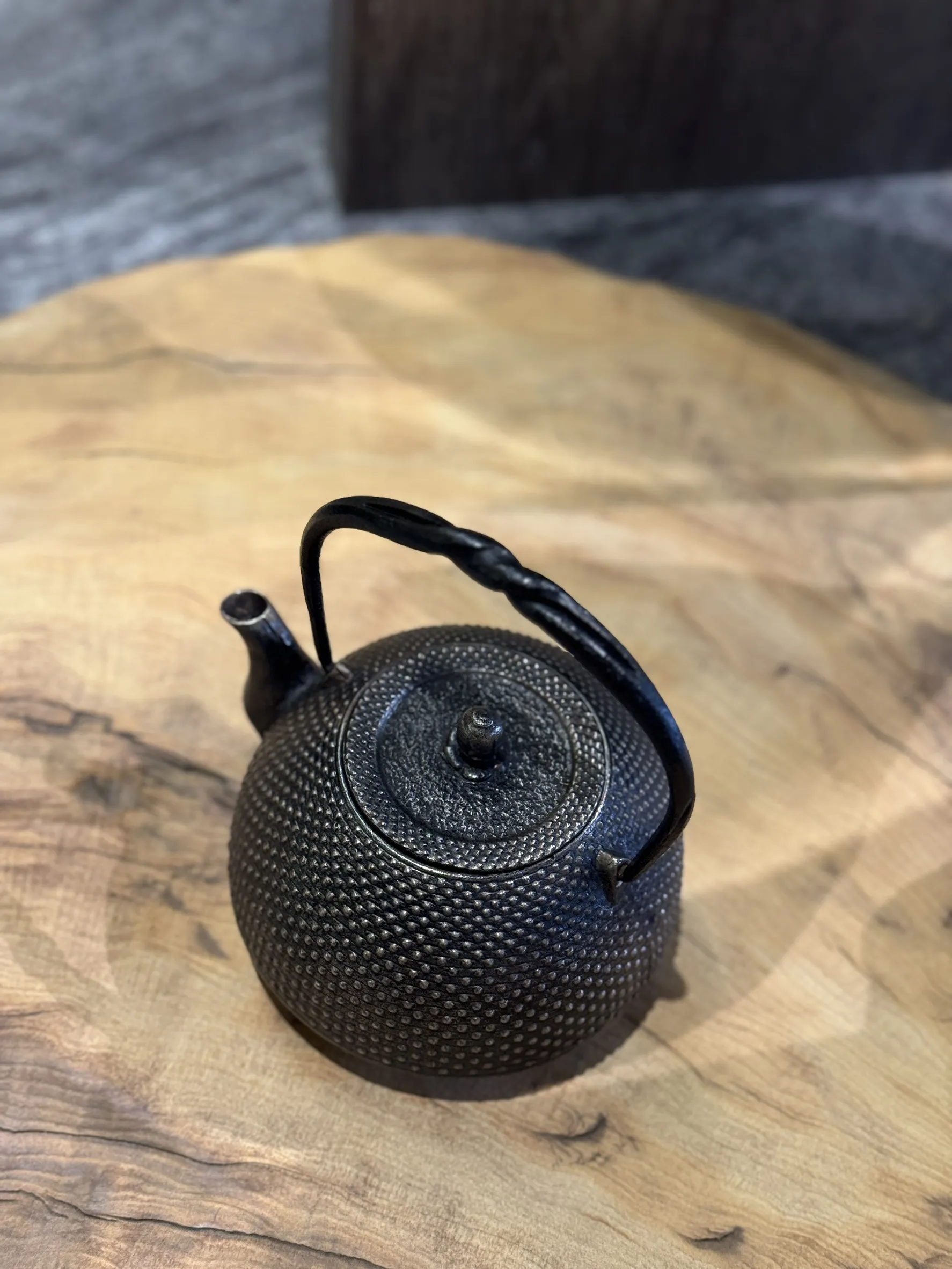 南部形 霰紋小砂鐵壺