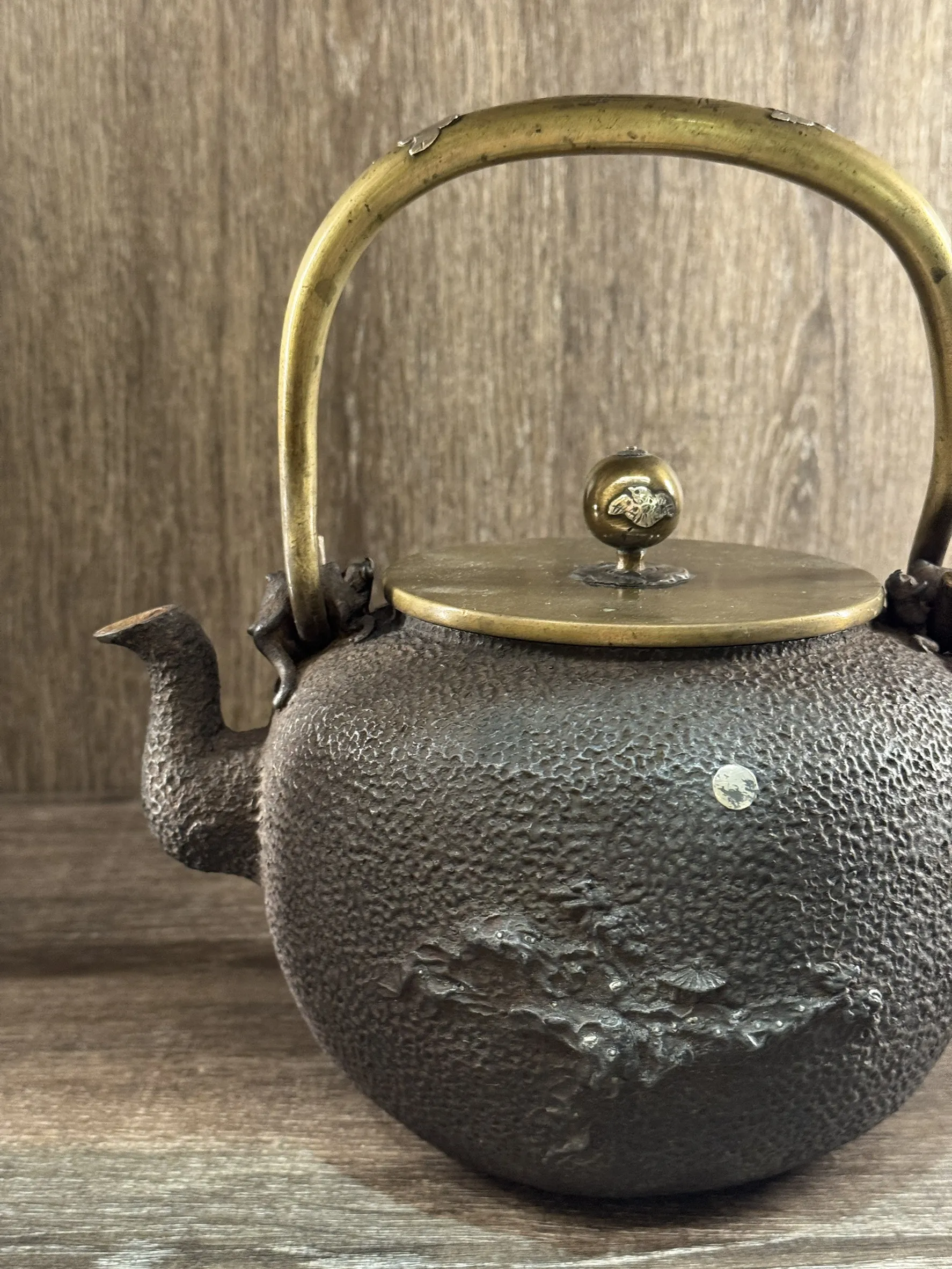 龜文堂 波千鳥嵌銀 老鐵瓶