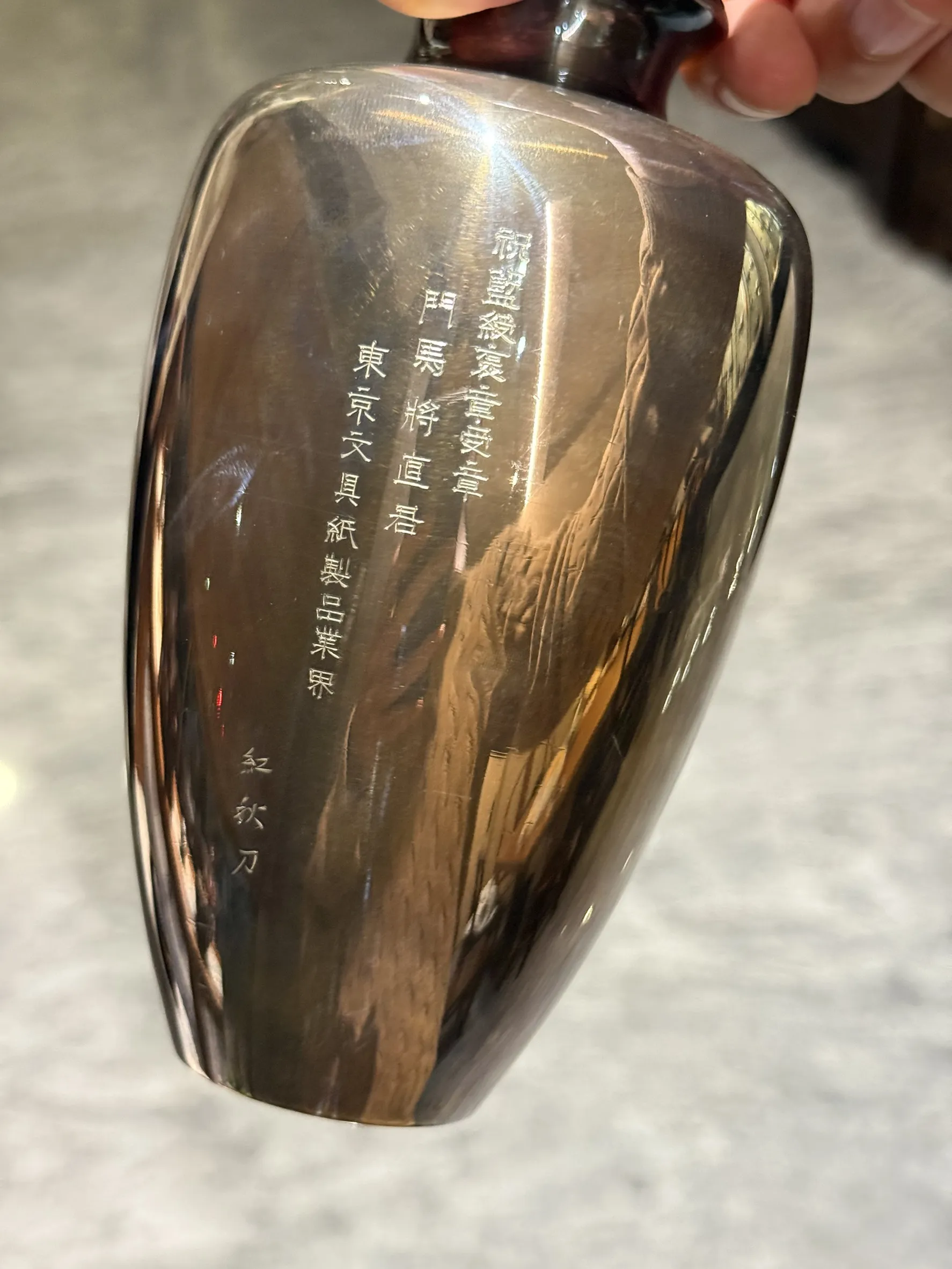 紀念款 雕花純銀花瓶