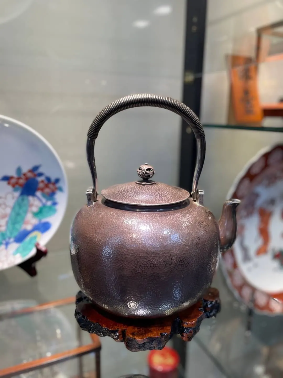 青松堂作 燻紫搥目純銀大湯沸