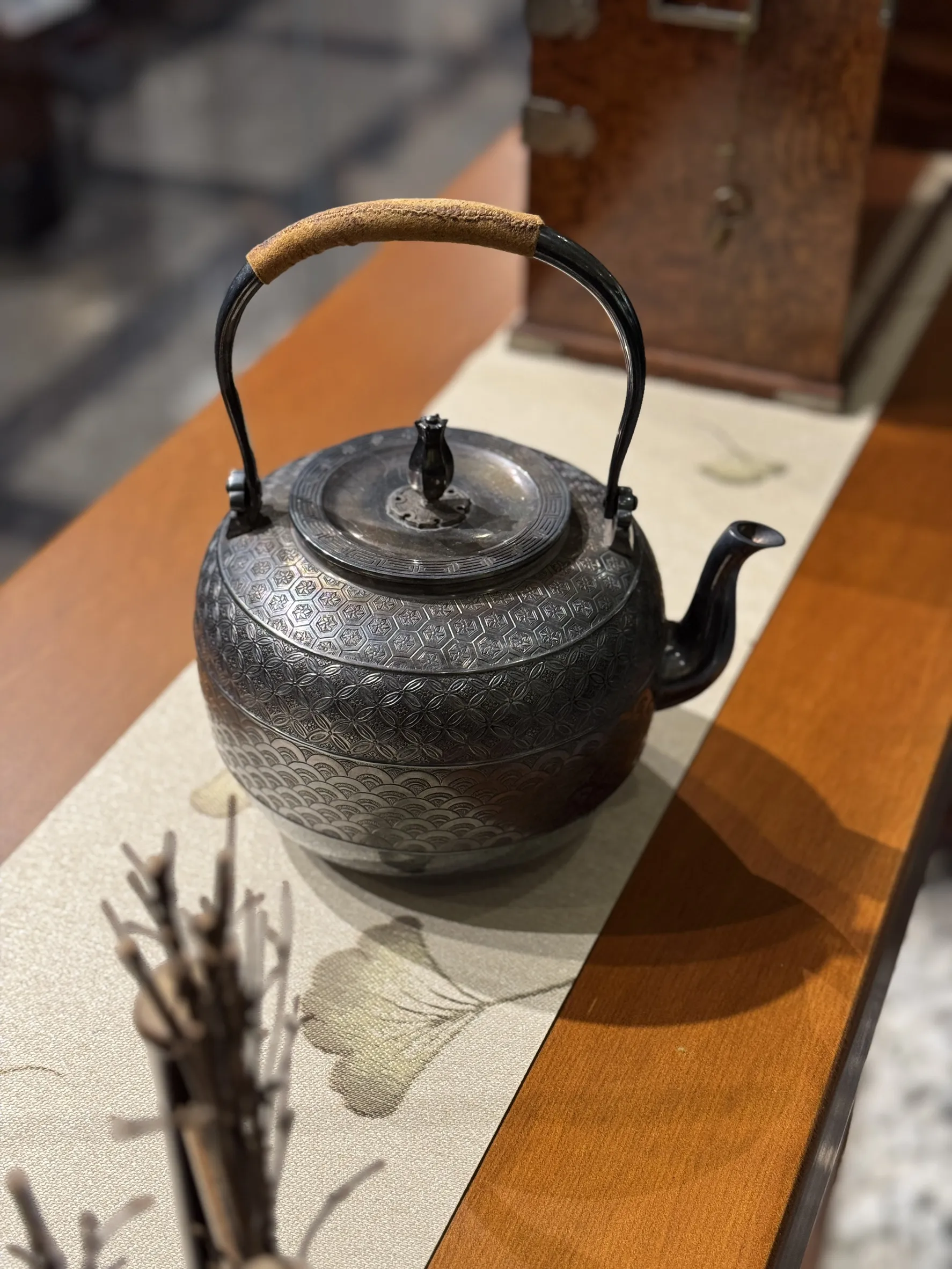 一晃齋堂主 金蘭模樣細雕 純銀湯沸