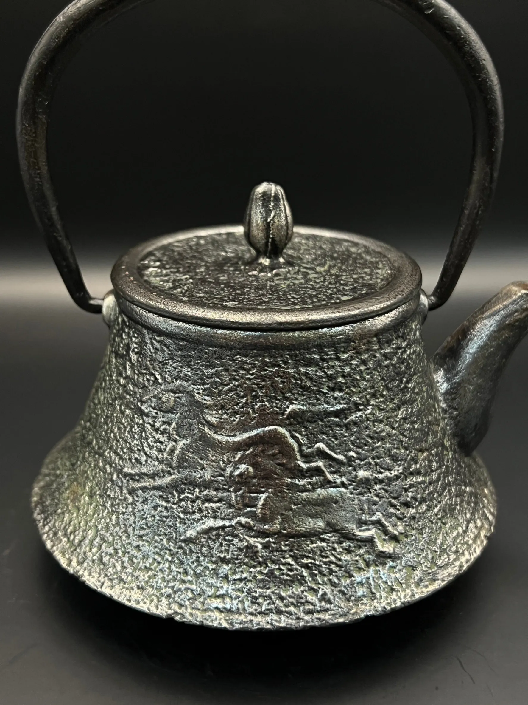 和秋作 富士山雙馬砂鐵急須