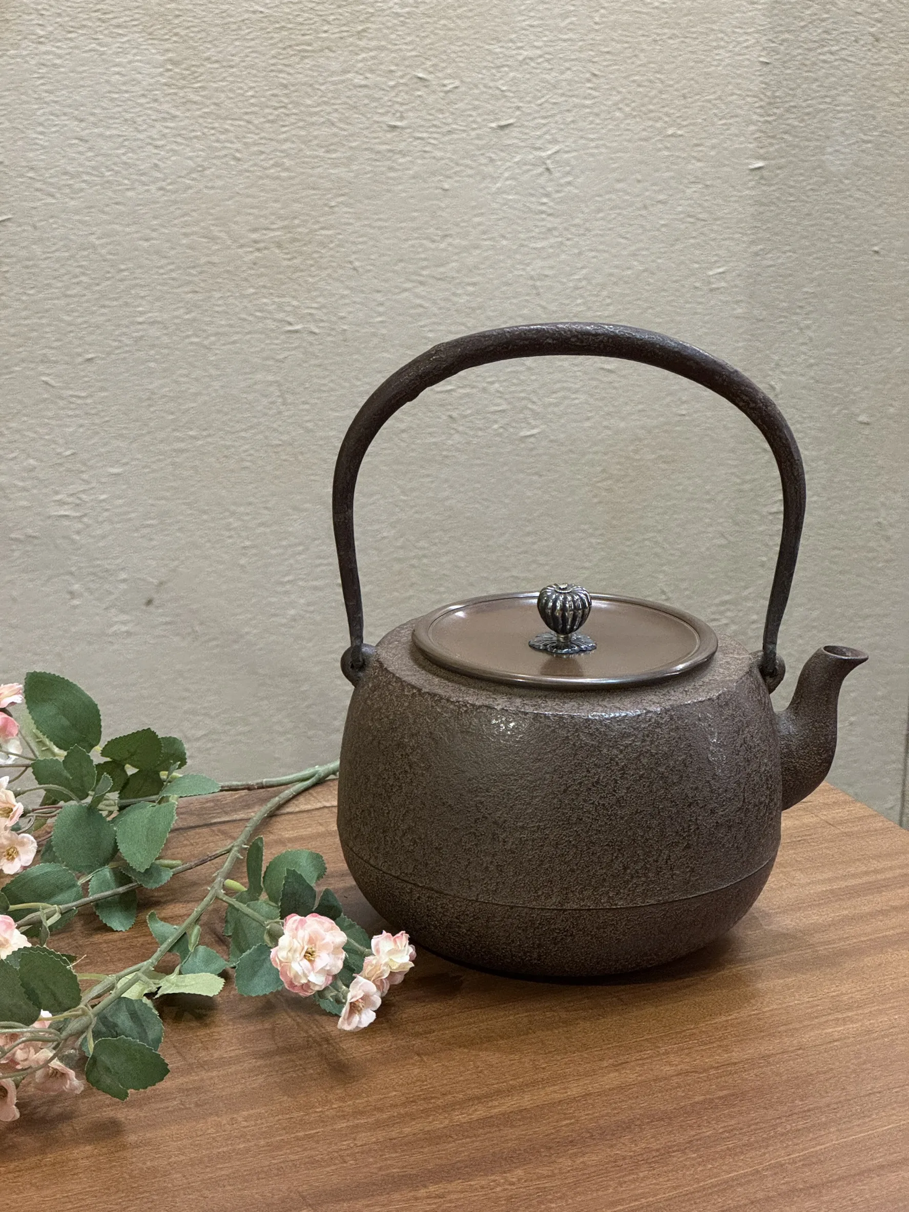 梅花紋 保壽堂 老鐵壺