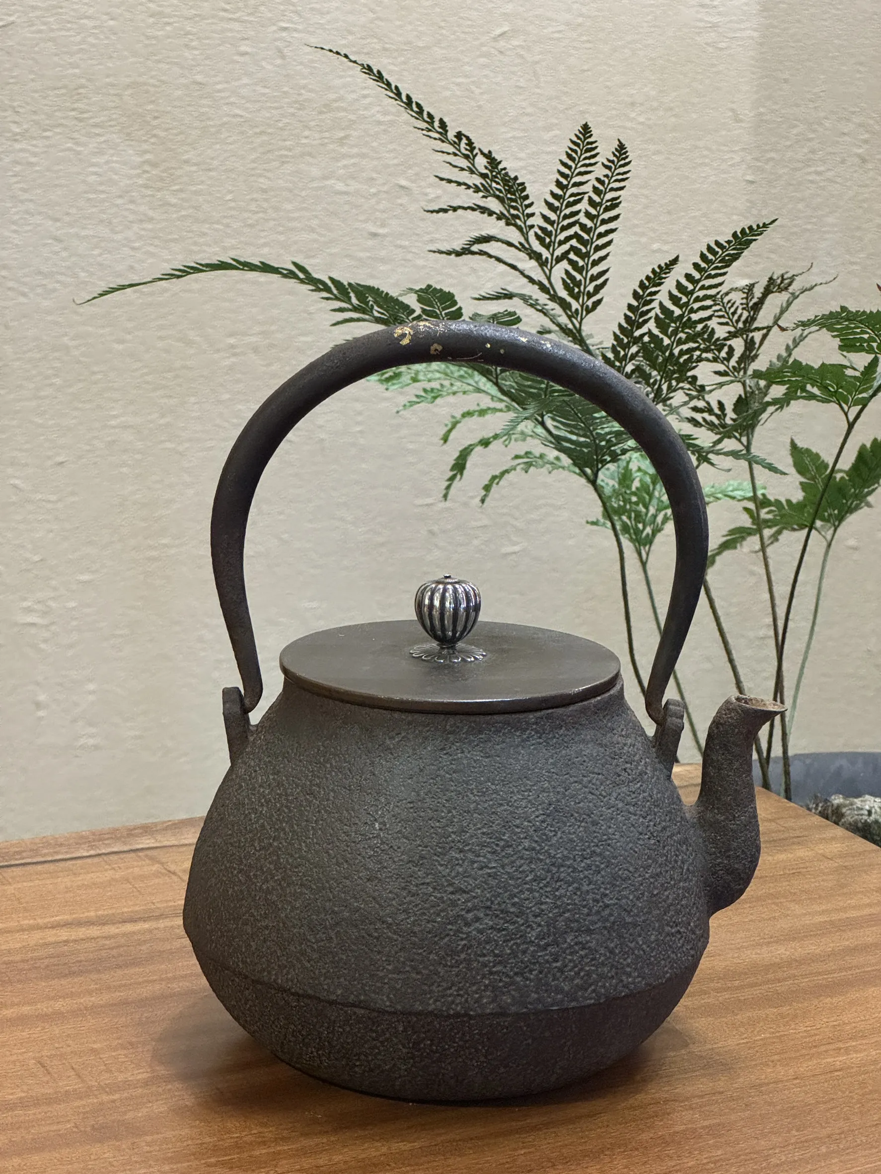 金壽堂四代雨宮 長閑型 銀摘金把