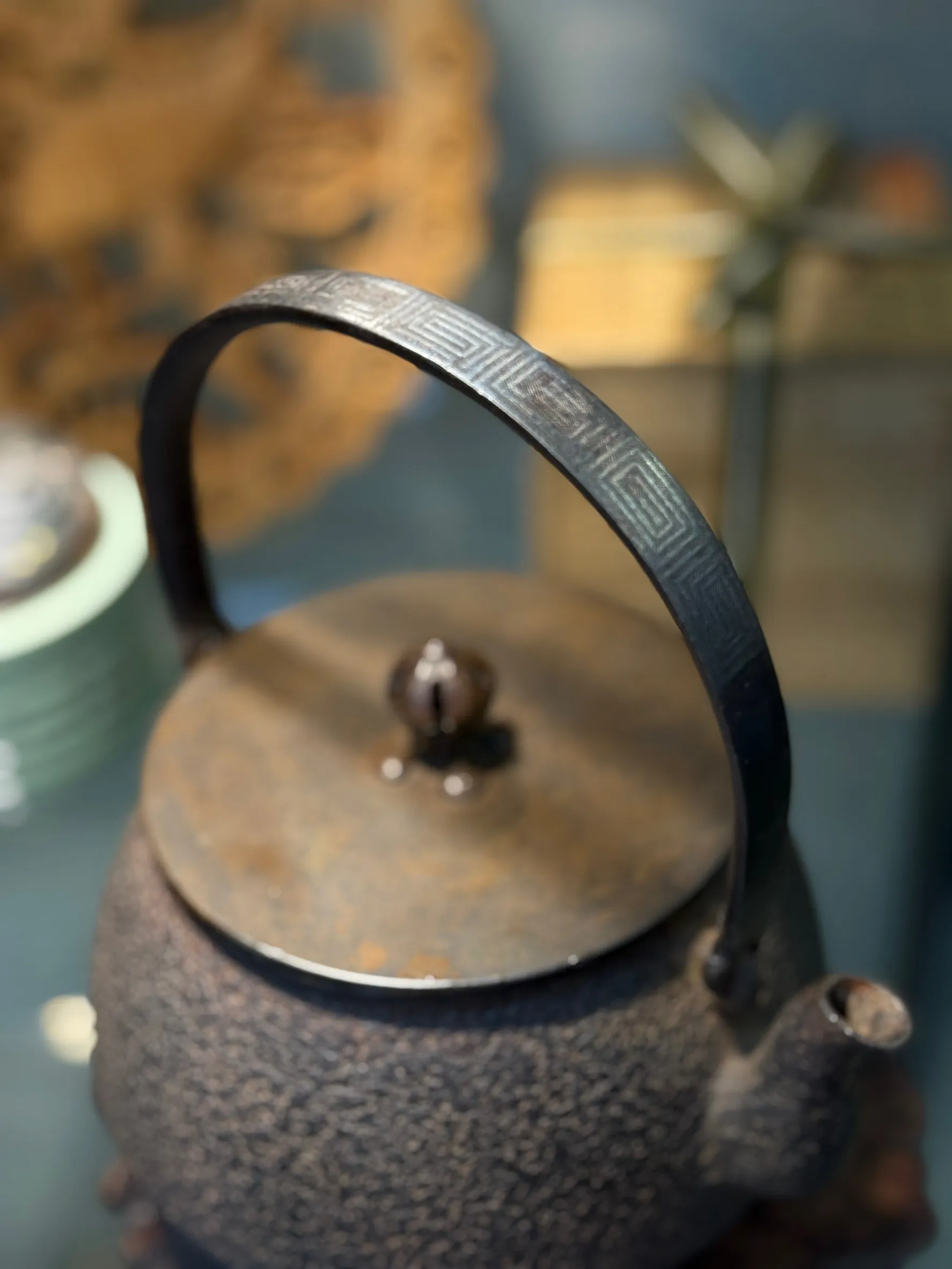 金壽堂二代雨宮宗兵衛作 嵌銀平把老鐵瓶