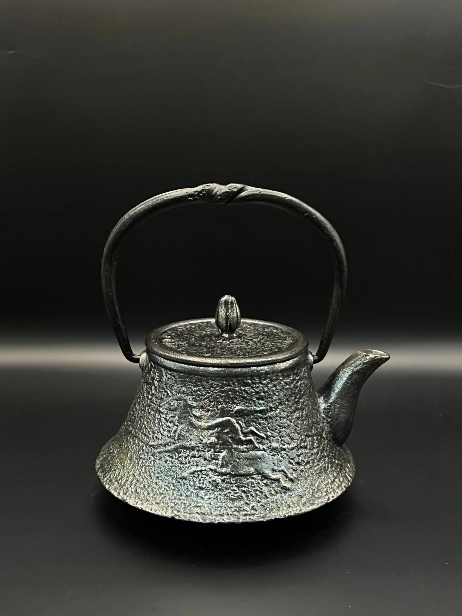 和秋作 富士山雙馬砂鐵急須