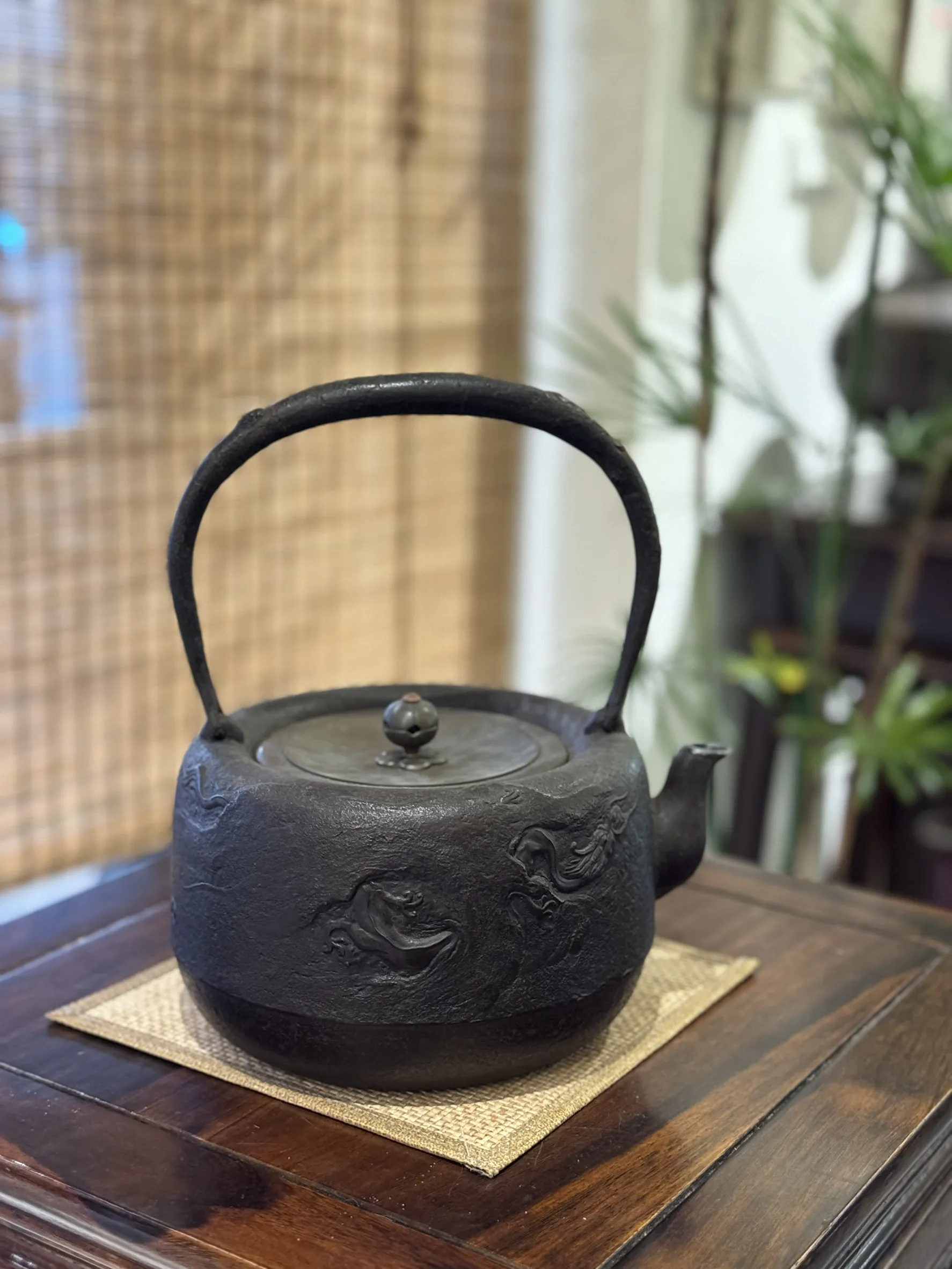 龍盛堂 富士山 雲龍紋 銀口 老鐵壺