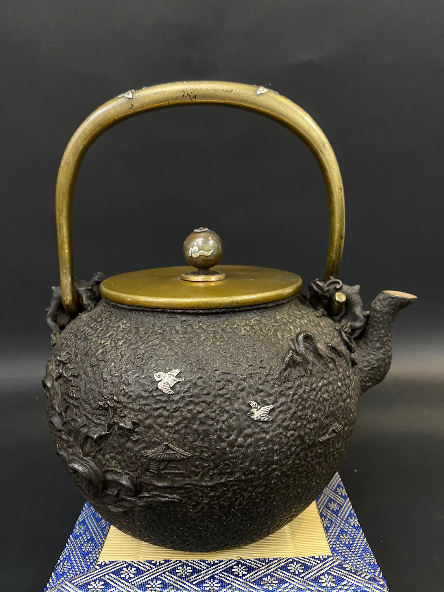 龜文堂 寶珠型波千鳥嵌銀