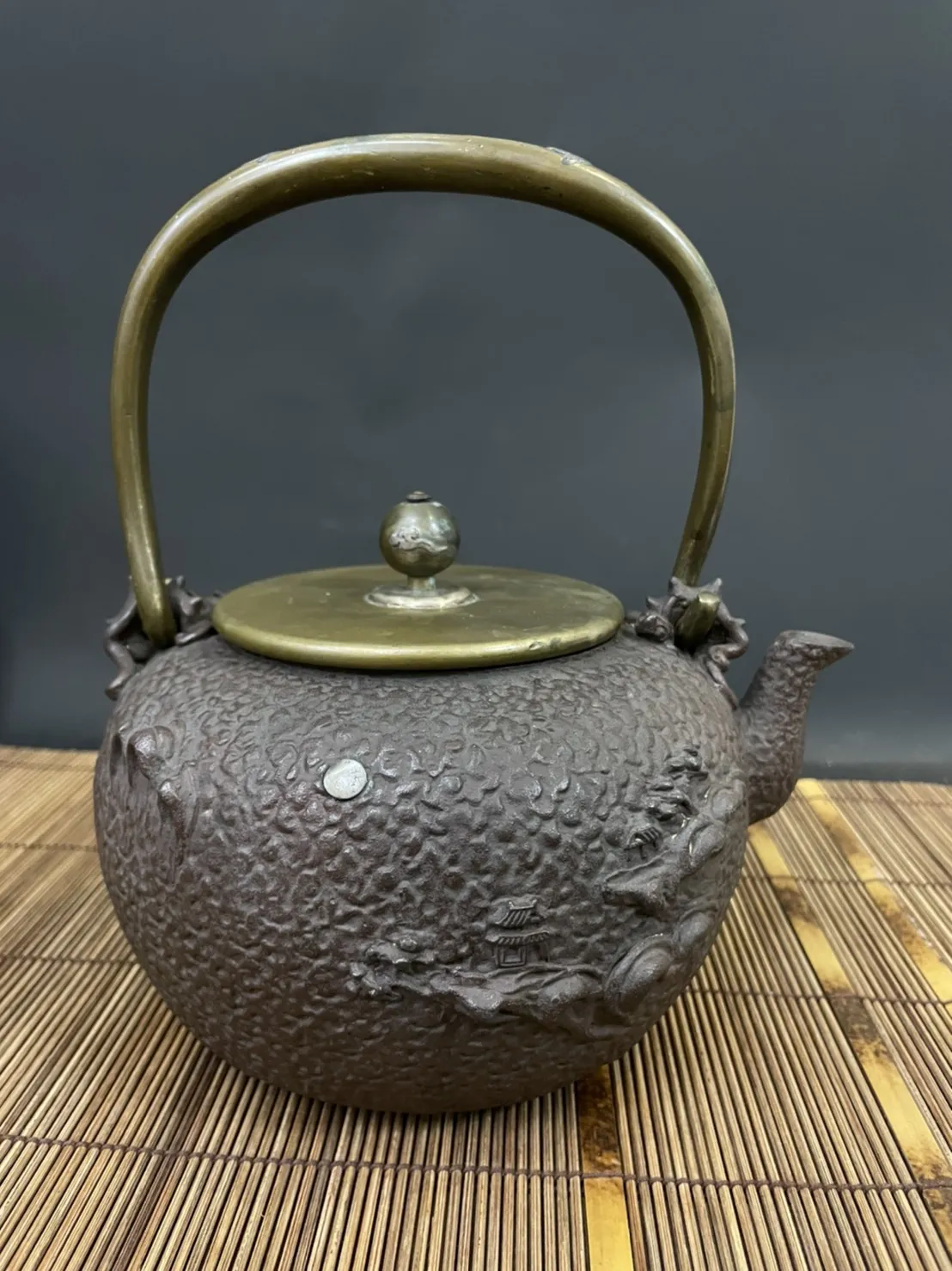 龜文堂 波千鳥家嵌銀老鐵瓶