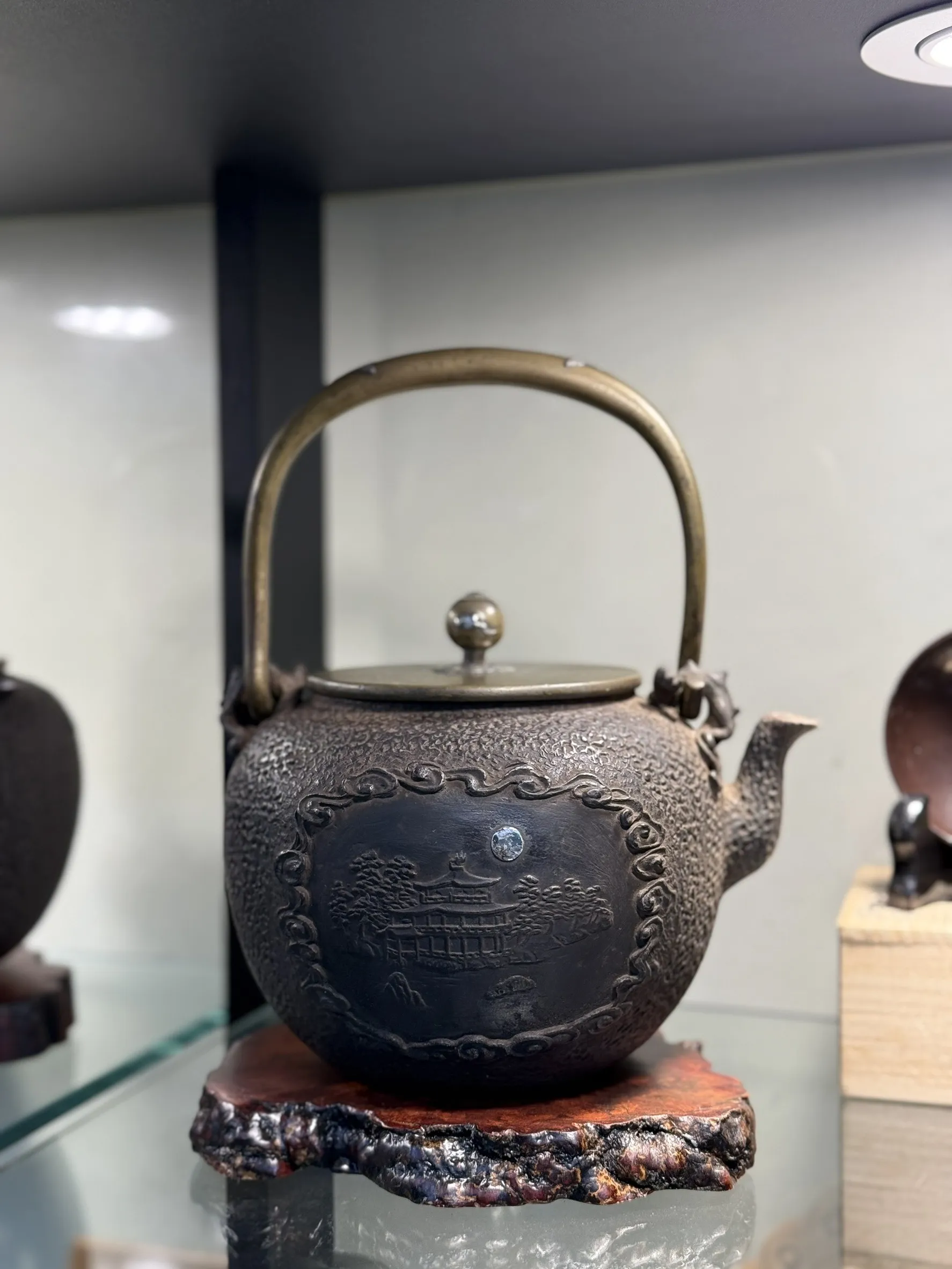 明治末期 龜文堂造 銀象嵌月夜樓閣湖景