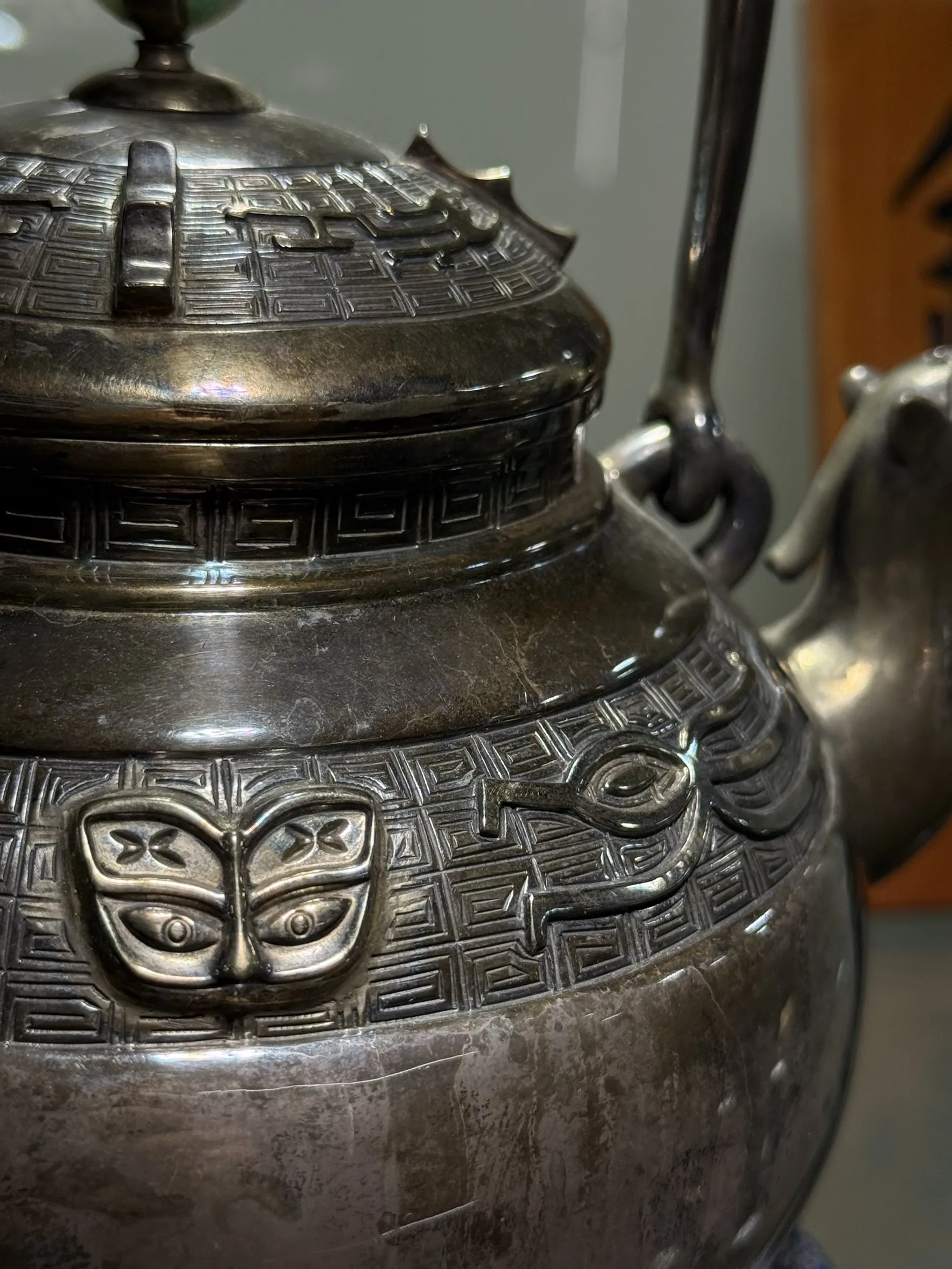 昭和時期 四世藏六作 饕餮紋龍首鎏金純銀湯沸