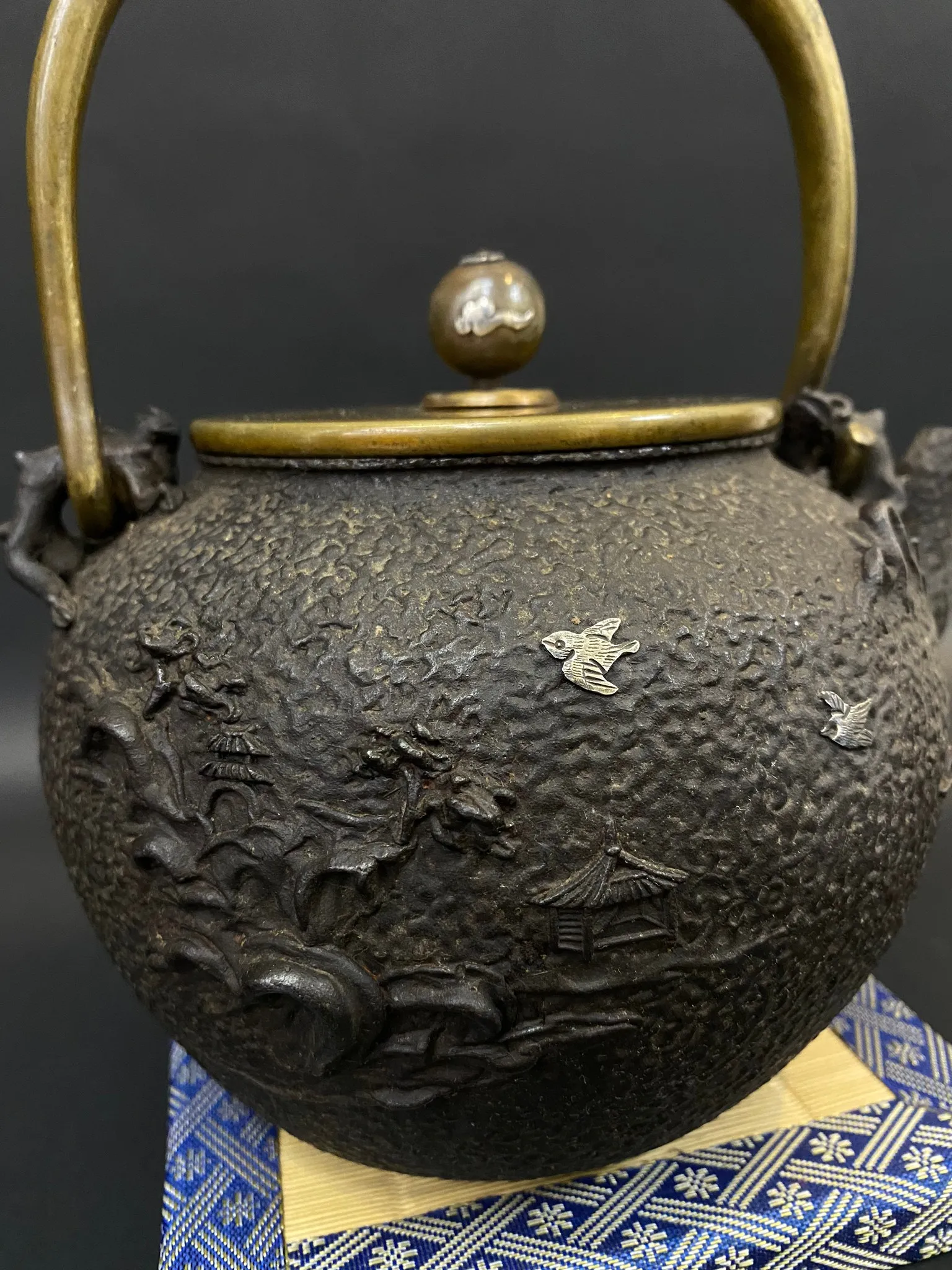 龜文堂 寶珠型波千鳥嵌銀