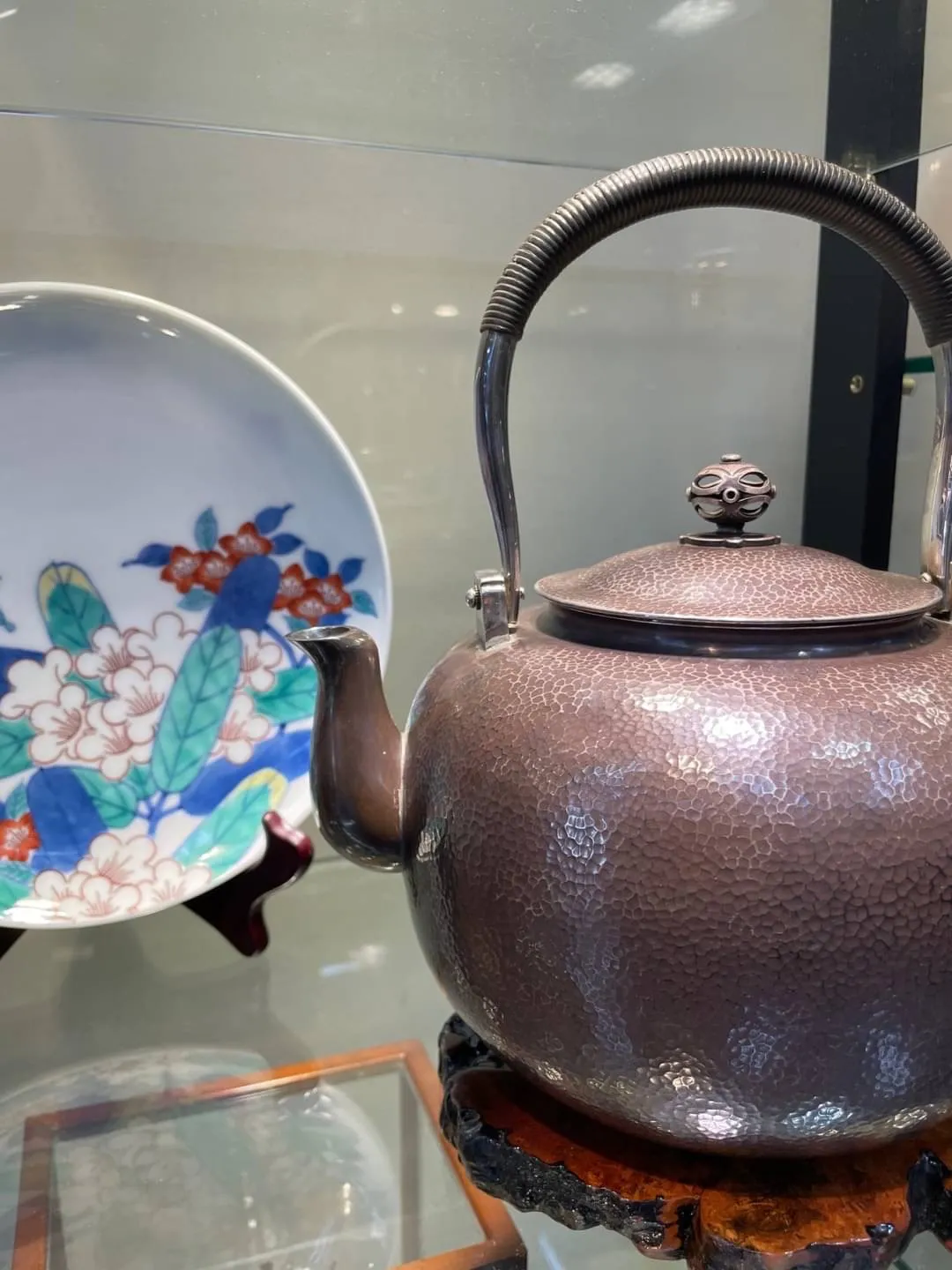 青松堂作 燻紫搥目純銀大湯沸