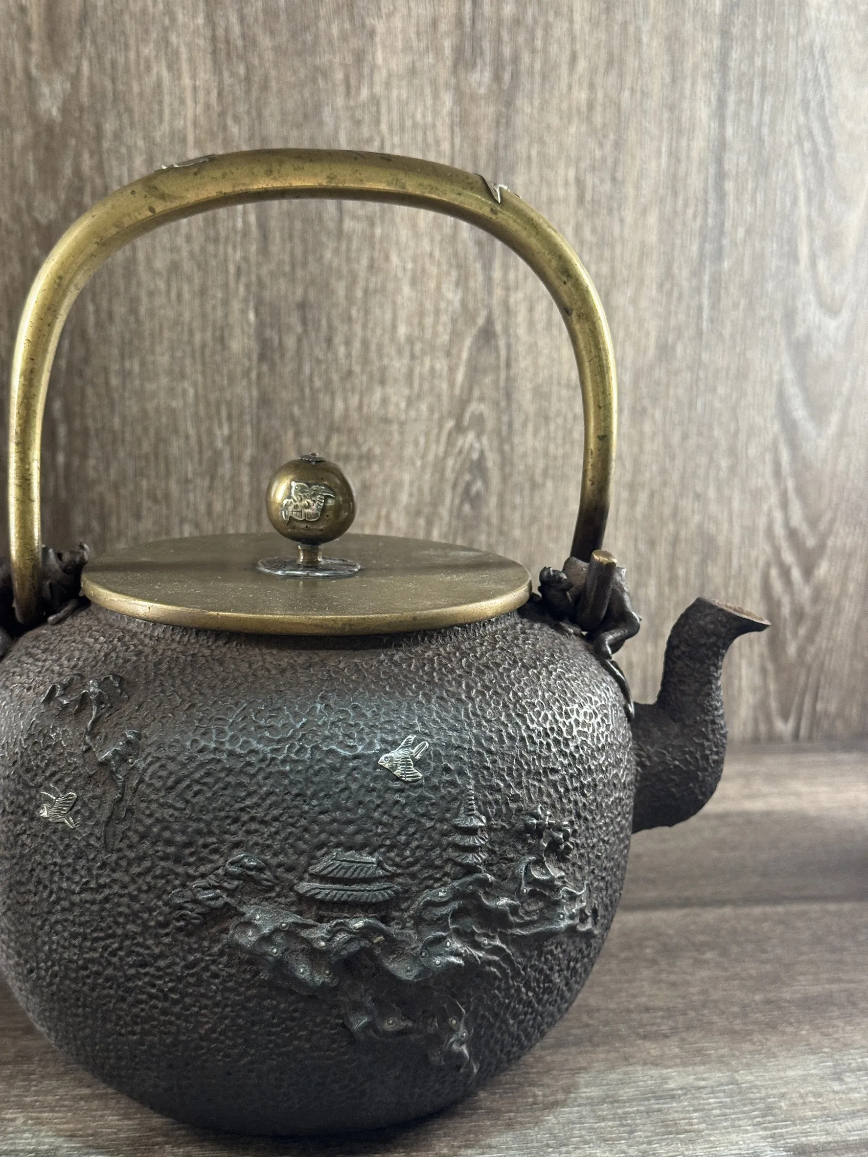 龜文堂 波千鳥嵌銀 老鐵瓶