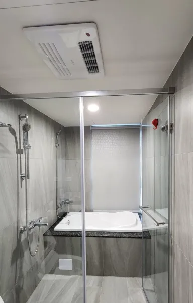 浴室捲簾安裝