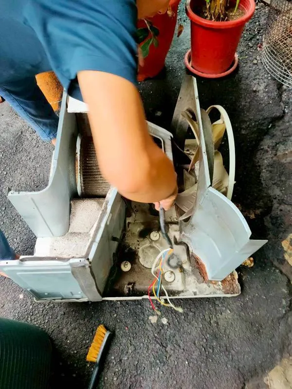 冷氣異味消除