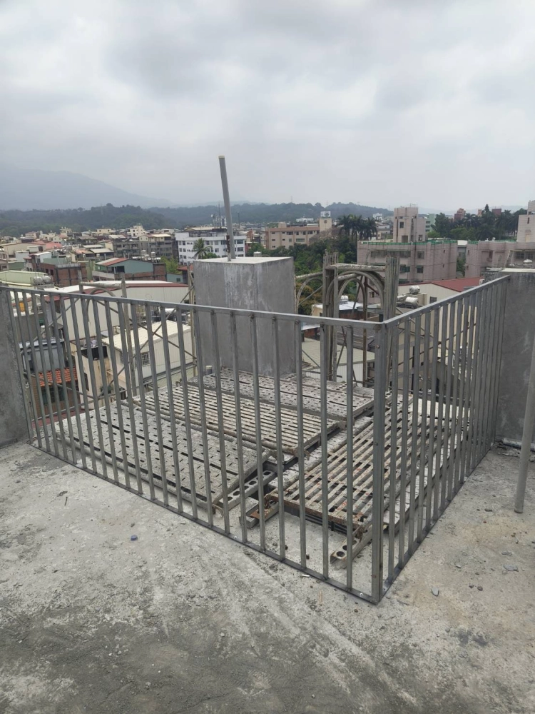 玻璃欄桿隔柵工程