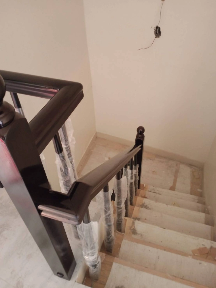 老屋翻新扶手工程