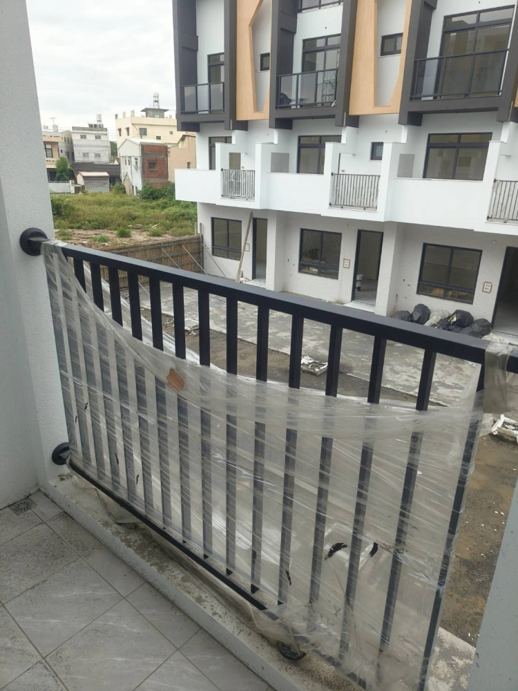 玻璃欄桿隔柵工程