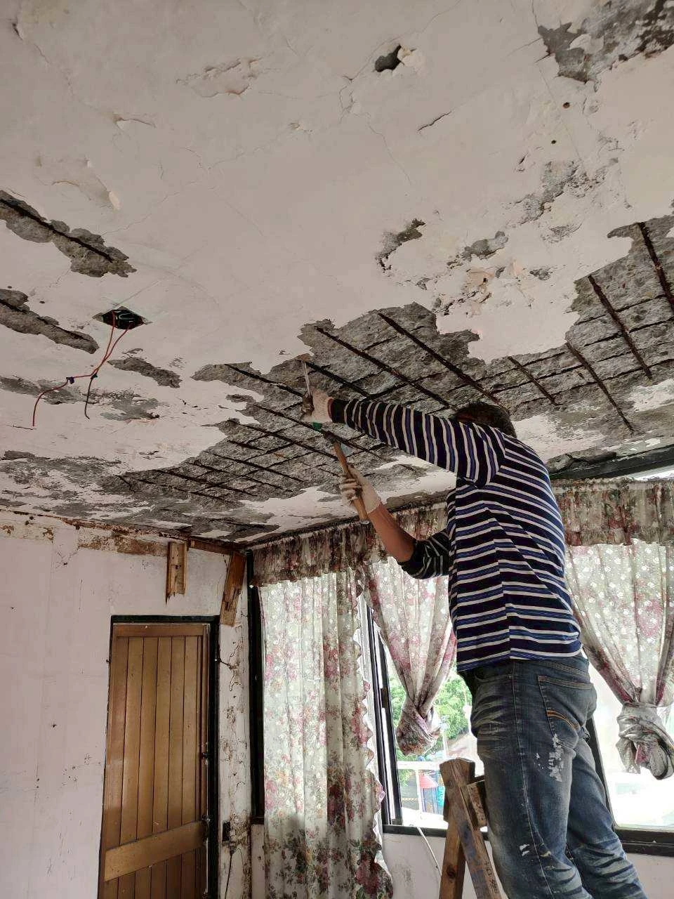 屋頂漆防水膠、浴室施工、牆壁天花板修補 - 台北泥作施工｜淡水屋頂防水工程