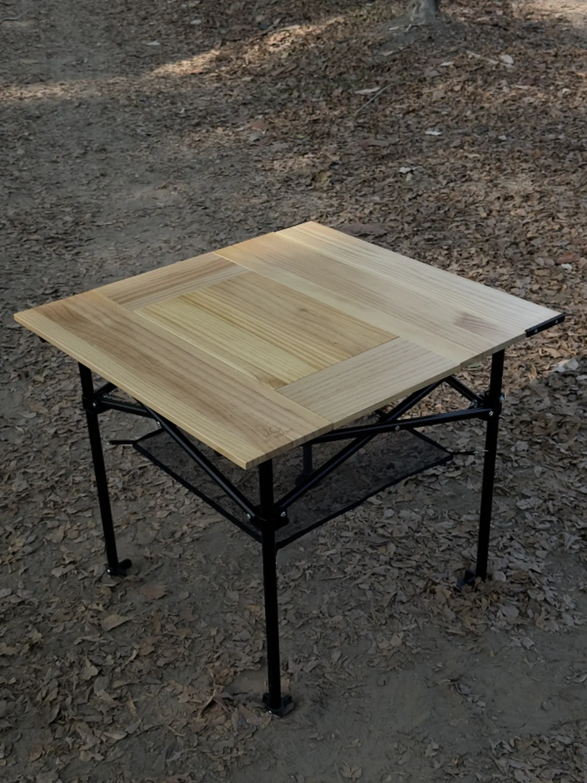 【X桌系列】 TX2 – 實木小方形款(淺木色)