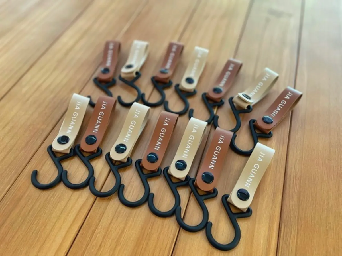 皮革扣環掛勾(4入組)