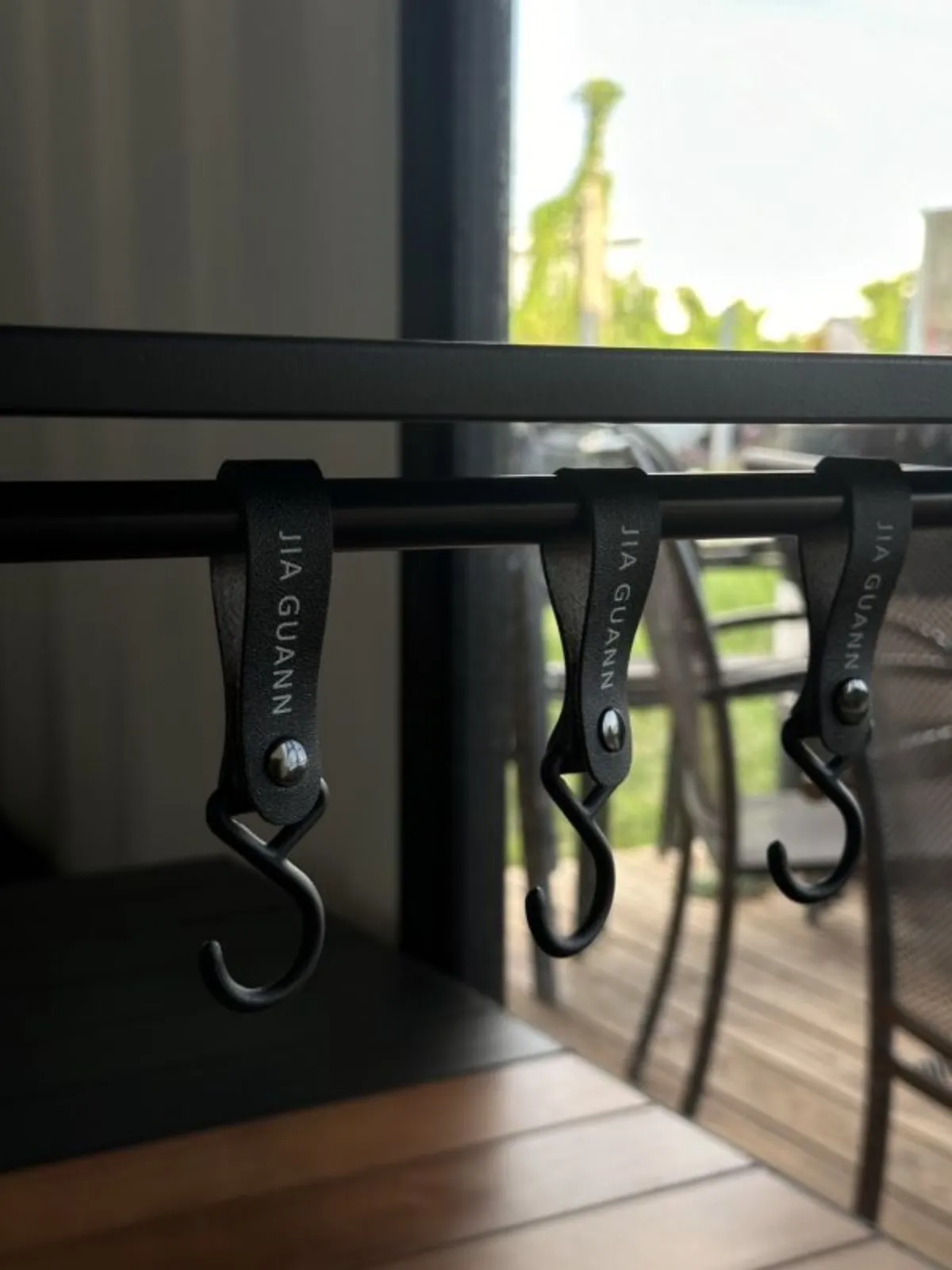 皮革扣環掛勾(4入)-黑