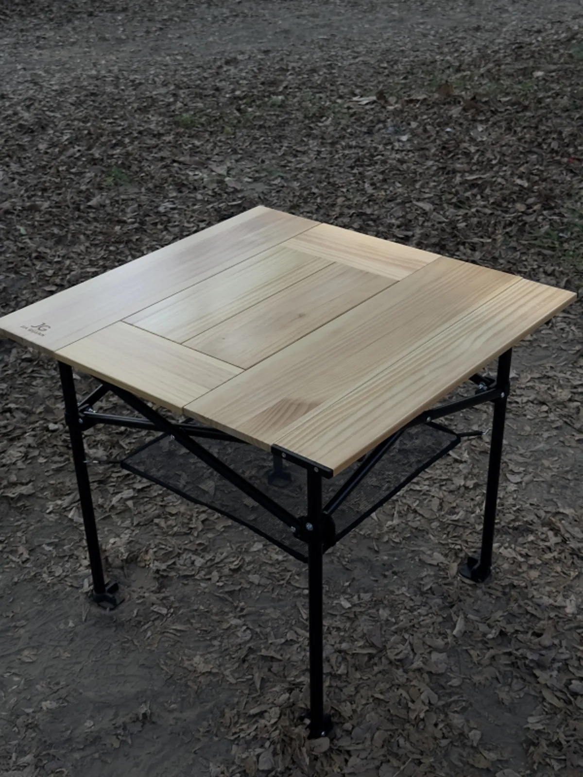 【X桌系列】 TX2 – 實木小方形款(淺木色)