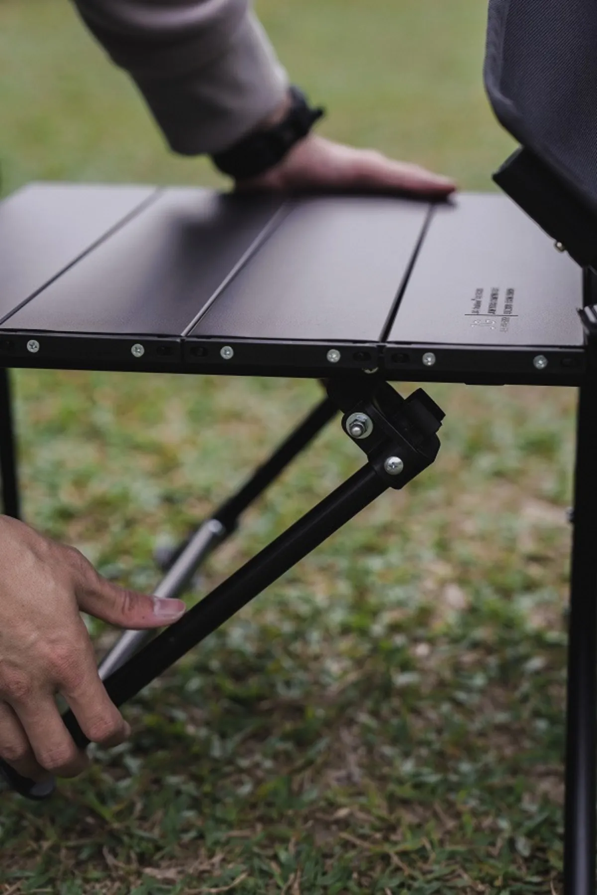 多元屋泊椅-椅邊茶几