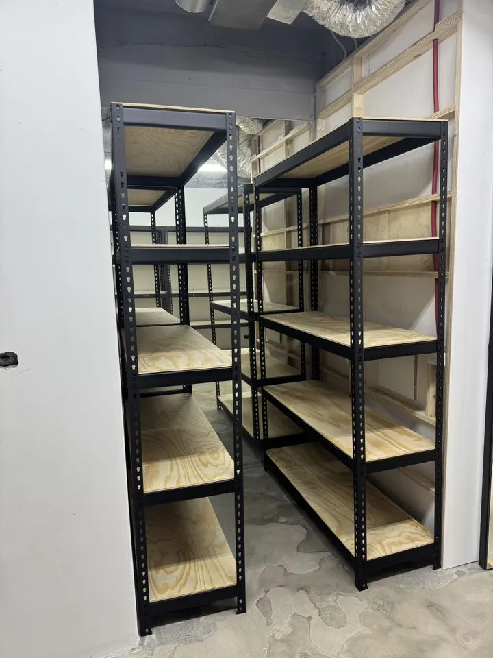 朝牌服飾UNDEFEATED台中