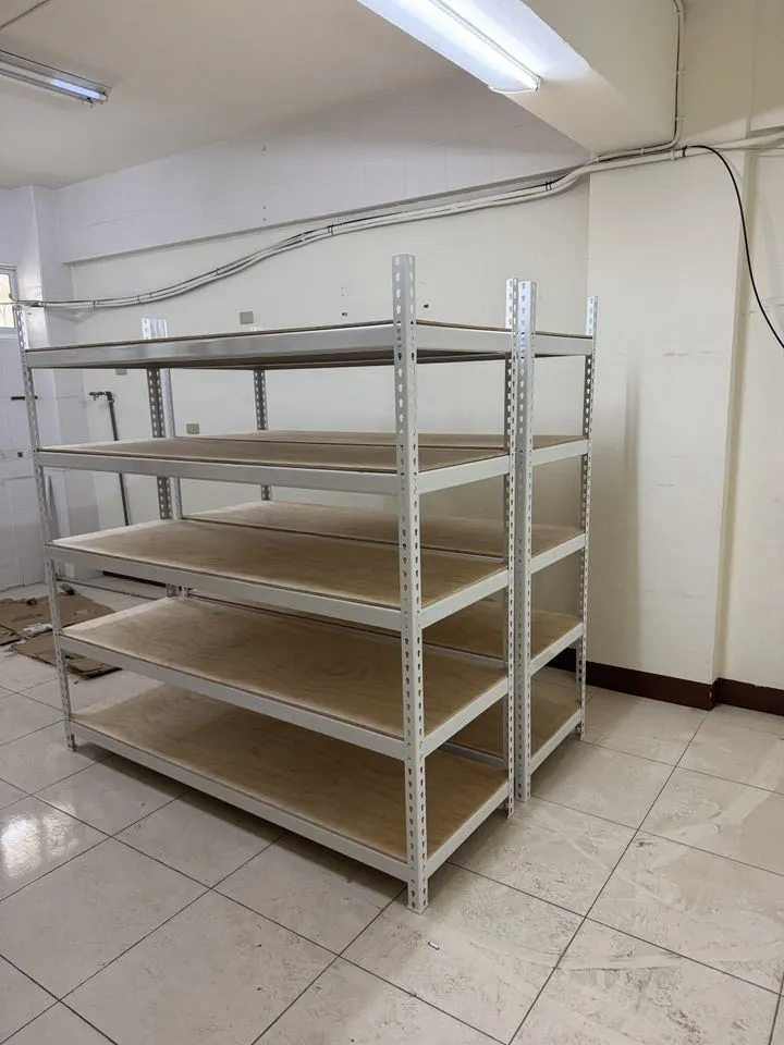 高雄左營.玉如內衣.倉庫置物