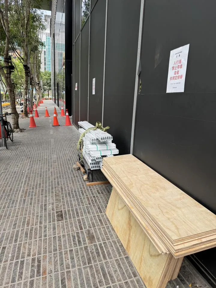 onitsuka tiger 台北 微風南山