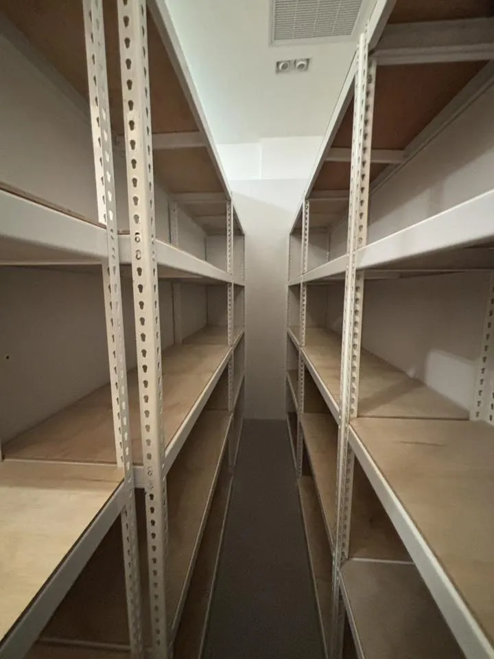 台中漢神洲際購物中心PUMA專櫃倉庫