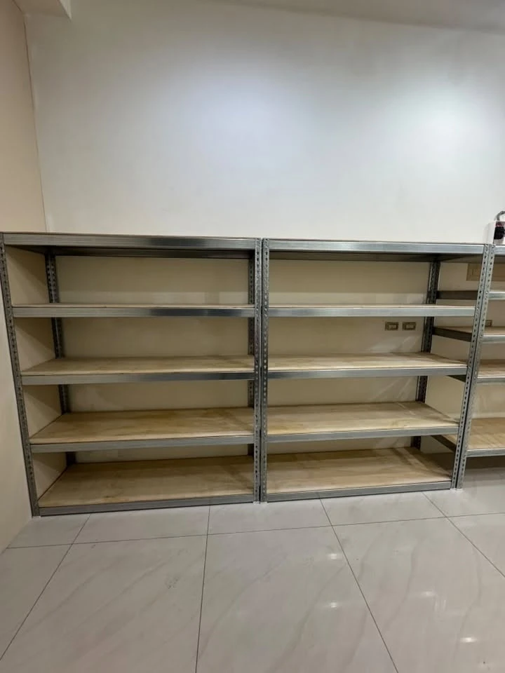 台中市區日式進口書局小物鍍鋅免螺絲角鋼架