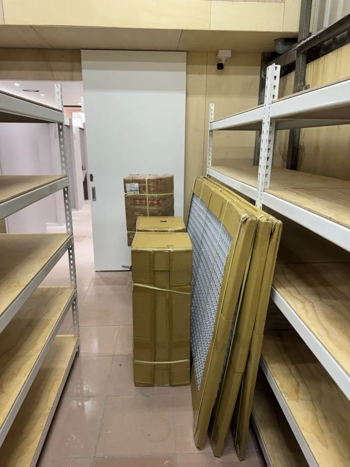 高雄左營.玉如內衣.倉庫置物