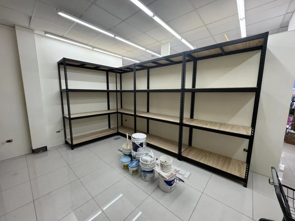 台中市南屯區 魚中魚貓狗水族大賣場南屯店