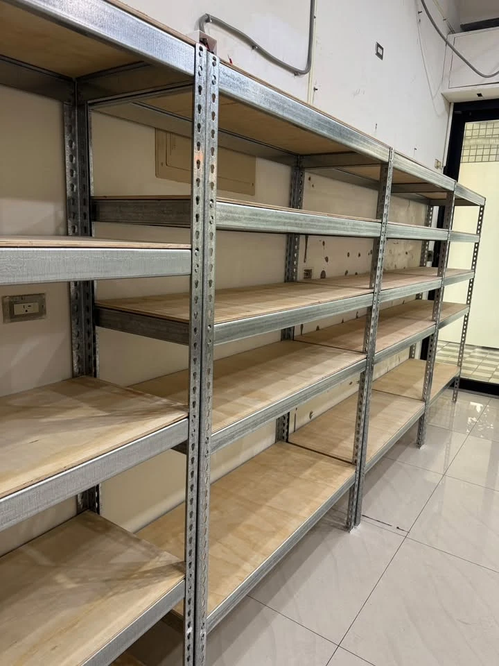 台中市區日式進口書局小物鍍鋅免螺絲角鋼架