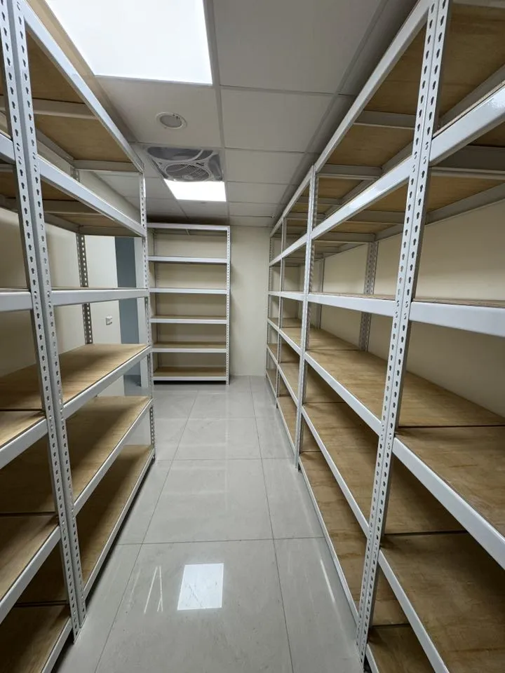 南投縣魚池鄉天帝教鐳力阿道場.儲物間置物