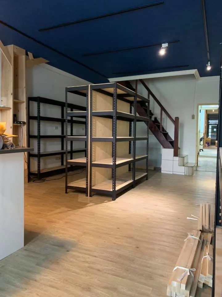 工業風的店面｜角鋼架工廠｜台中角鋼架工廠