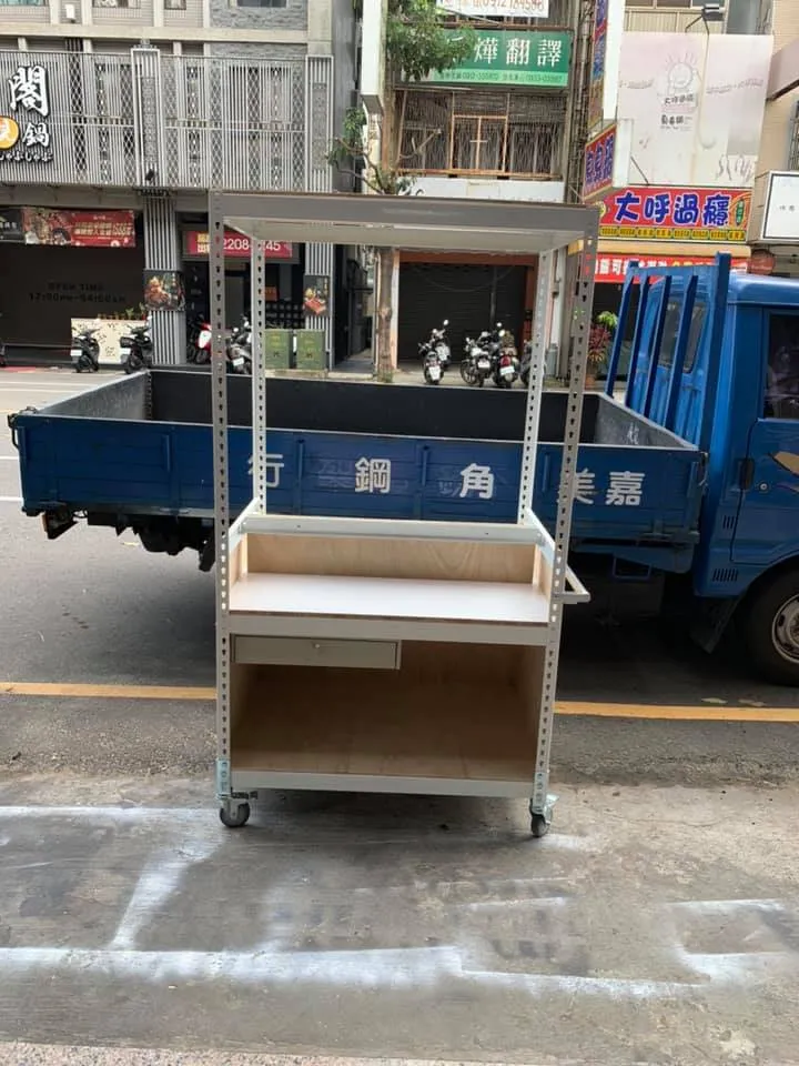 免螺絲角鋼（攤車樣式）｜免螺絲角鋼批發｜台中免螺絲角鋼批發