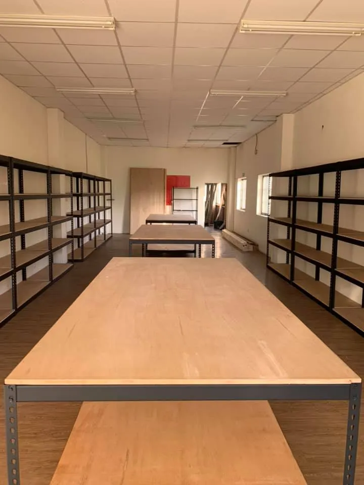 店面擺設及工作桌作業區｜角鋼架廠商｜台中角鋼架廠商