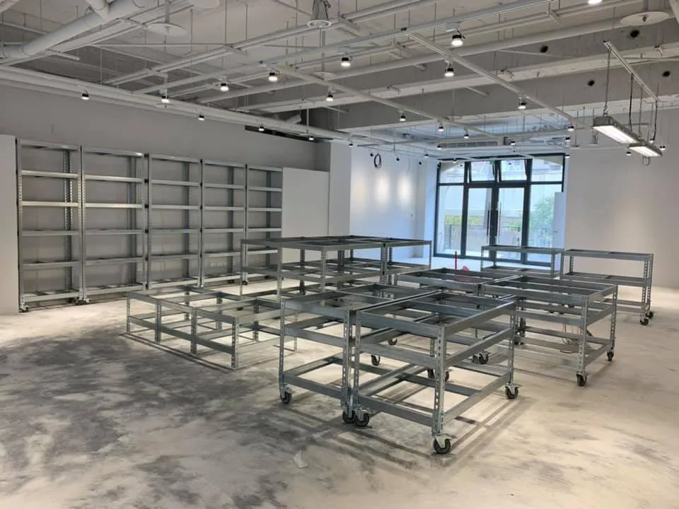 一中街服飾店.鍍鋅免螺絲角鋼｜倉儲設備批發｜台中倉儲設備批發
