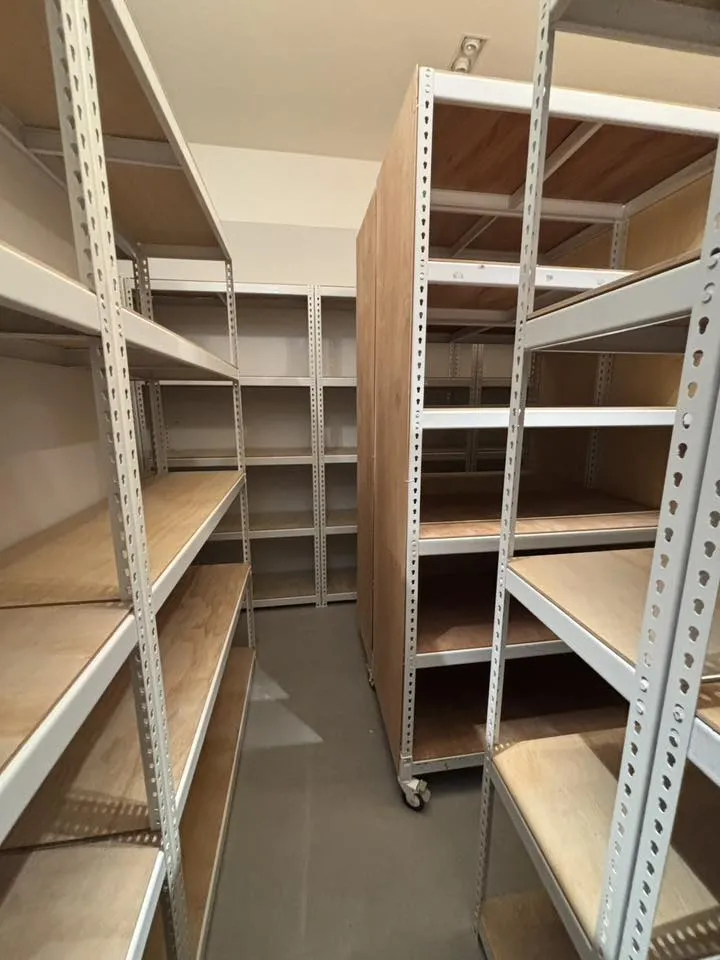 台中漢神洲際購物中心PUMA專櫃倉庫