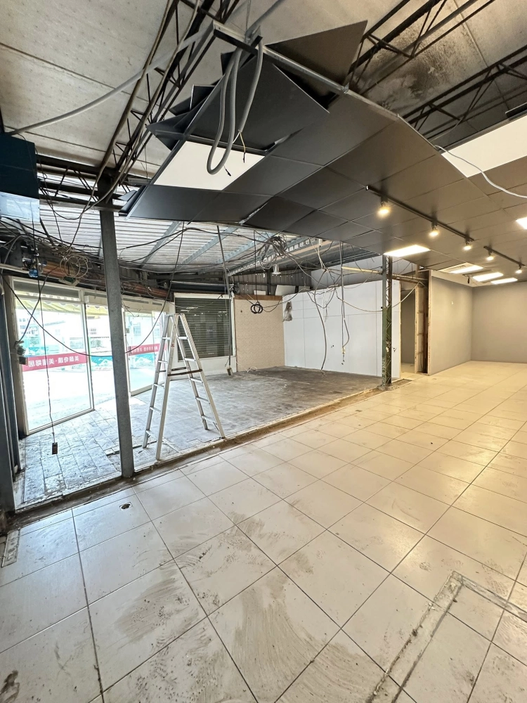 新竹 隔間櫃體 全拆除 地板切割 打水溝