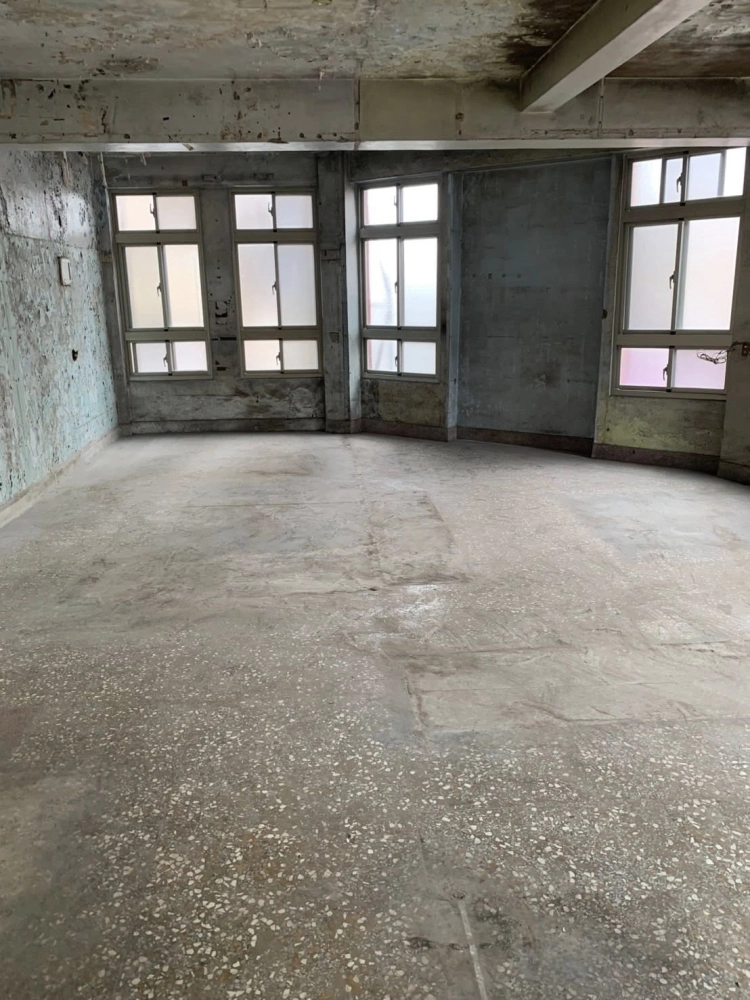 中壢1-4樓 全室拆除 廁所打石 梯捲門拆除